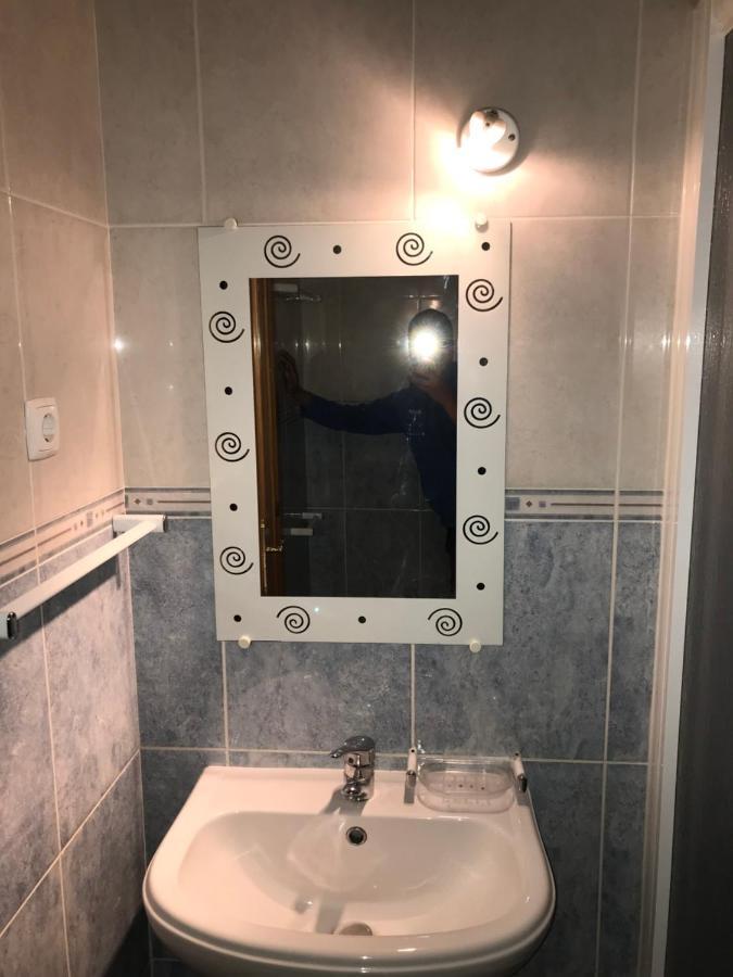 Lagos Royal Rooms And Suites Luaran gambar